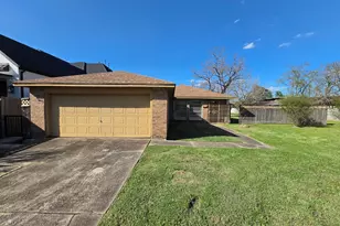 8922 Carousel Ln, Houston, TX 77080 - Photo 3