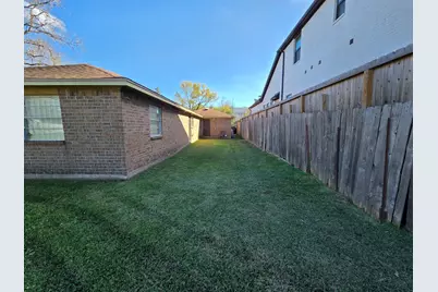 8922 Carousel Lane, Houston, TX 77080 - Photo 13