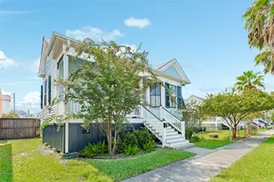 1407 Winnie St, Galveston, TX 77550 - Photo 3