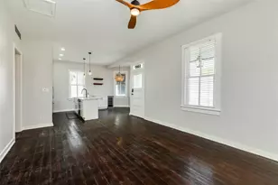 1407 Winnie St, Galveston, TX 77550 - Photo 15