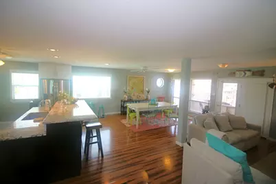 238 Bamaku Bend, Tiki Island, TX 77554 - Photo 5