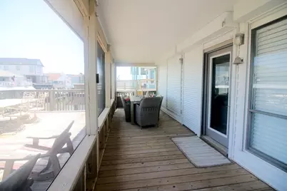 238 Bamaku Bend, Tiki Island, TX 77554 - Photo 3