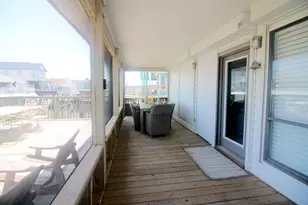 238 Bamaku Bend, Tiki Island, TX 77554 - Photo 3