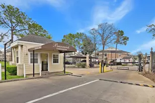 2750 Holly Hall St, Houston, TX 77054 - Photo 33