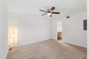 2750 Holly Hall St, Houston, TX 77054 - Photo 21