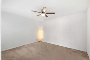 2750 Holly Hall St, Houston, TX 77054 - Photo 17