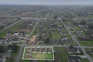 3938 King St, Houston, TX 77026 - Photo 9