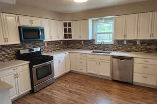 524 Ave A, La Marque, TX 77568 - Photo 1