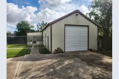 524 Avenue A, La Marque, TX 77568 - Photo 5