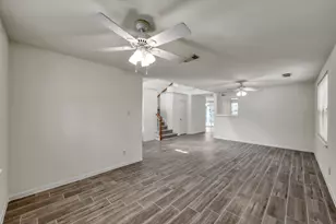 34 S Willow Point Cir, The Woodlands, TX 77382 - Photo 7