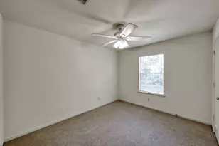 34 S Willow Point Cir, The Woodlands, TX 77382 - Photo 33