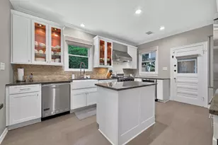 1124 Bomar St, Houston, TX 77006 - Photo 23