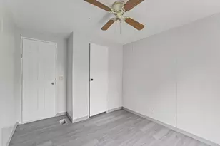 118 Canvasback N, Baytown, TX 77523 - Photo 9