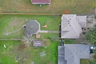 8645 Rinn St, Houston, TX 77078 - Photo 3