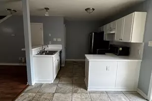 1013 Ruthven St, Houston, TX 77019 - Photo 3