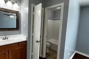 1013 Ruthven St, Houston, TX 77019 - Photo 9