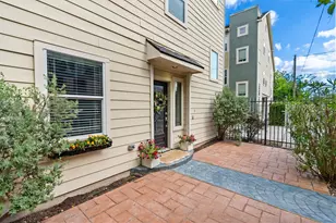 2316 Beall St, Houston, TX 77008 - Photo 3