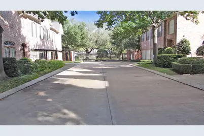 5823 Inwood Park Court, Houston, TX 77057 - Photo 3
