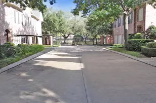 5823 Inwood Park Ct, Houston, TX 77057 - Photo 3