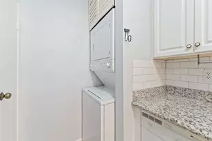 9707 Richmond Ave, Houston, TX 77042 - Photo 7