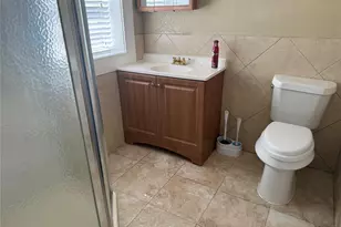 210 N Main St, Highlands, TX 77562 - Photo 19