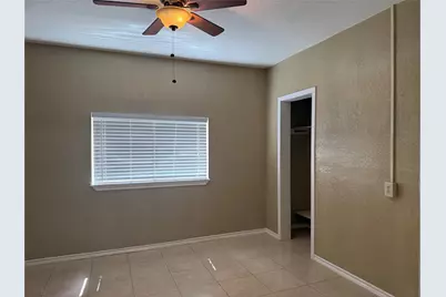 210 N Main Street, Highlands, TX 77562 - Photo 15