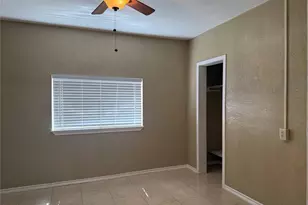 210 N Main St, Highlands, TX 77562 - Photo 15