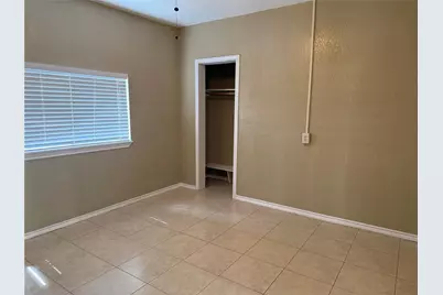 210 N Main Street, Highlands, TX 77562 - Photo 17