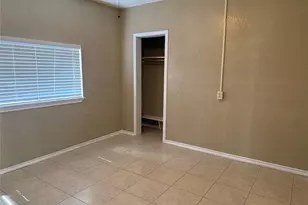 210 N Main St, Highlands, TX 77562 - Photo 17