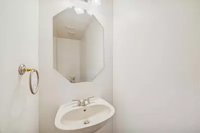 15614 Stone Gables Lane, Houston, TX 77044 - Photo 19