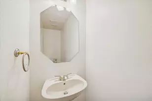 15614 Stone Gables Ln, Houston, TX 77044 - Photo 19