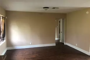 5631 Groveton St, Houston, TX 77033 - Photo 5