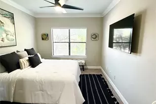 2345 Sage Rd, Houston, TX 77056 - Photo 11