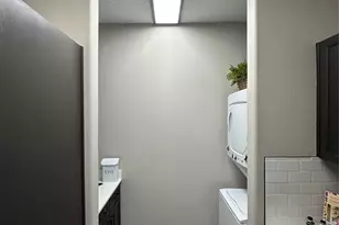 2345 Sage Rd, Houston, TX 77056 - Photo 9