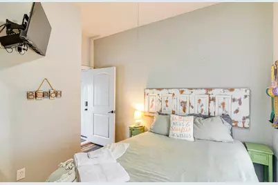 4107 Avenue M 1/2, Galveston, TX 77550 - Photo 7