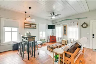 4107 Ave M 1/2, Galveston, TX 77550 - Photo 3