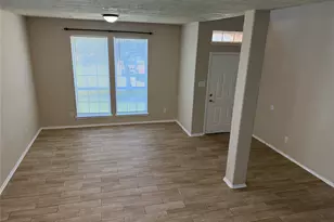 1134 Gemstone Ct, Baytown, TX 77521 - Photo 3
