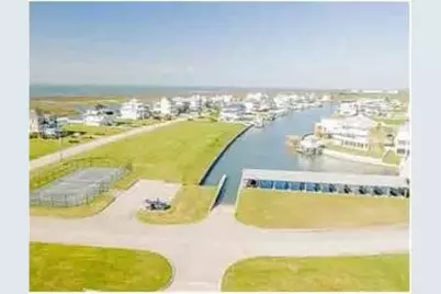 21003 W Sunset Bay Drive, Galveston, TX 77554 - Photo 5
