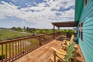 1209 N Jacks Rd, Crystal Beach, TX 77650 - Photo 3