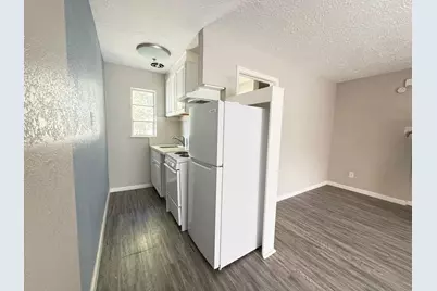 2501 Yoakum Boulevard #16, Houston, TX 77006 - Photo 9