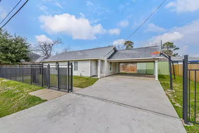 1010 Jeff Street, Houston, TX 77091 - Photo 1