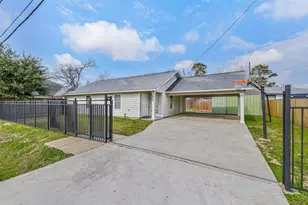 1010 Jeff St, Houston, TX 77091 - Photo 1