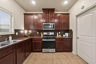 7715 Greenwood Point Dr, Cypress, TX 77433 - Photo 13