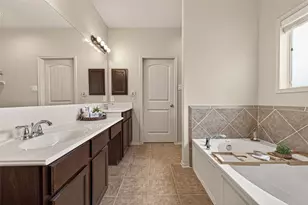 7715 Greenwood Point Dr, Cypress, TX 77433 - Photo 35