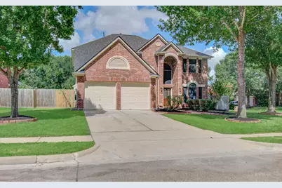 202 Willards Way, Stafford, TX 77477 - Photo 3