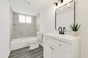 1123 Fallbrook Dr, Houston, TX 77038 - Photo 17