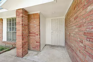 1123 Fallbrook Dr, Houston, TX 77038 - Photo 3