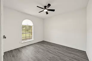 1123 Fallbrook Dr, Houston, TX 77038 - Photo 19