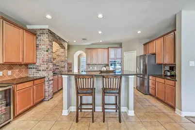 1607 Cascade Falls Drive, Friendswood, TX 77546 - Photo 13