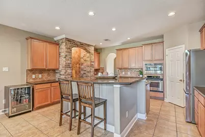 1607 Cascade Falls Drive, Friendswood, TX 77546 - Photo 15